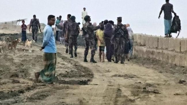 boat capsizes in teknaf 25 rohingya rescued many missing including bgb members