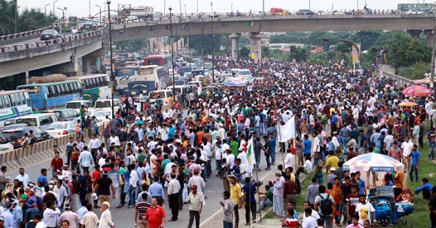 khaleda zia reached bangladesh2