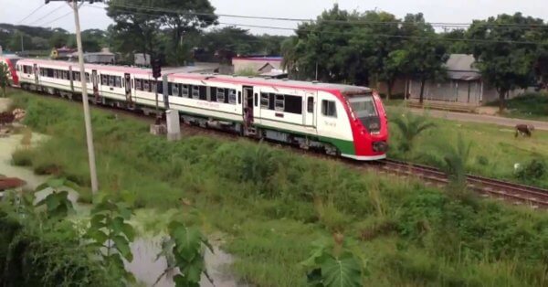 sonar bangla train