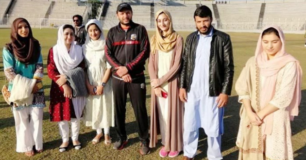 afridi meeting with kashmiri students