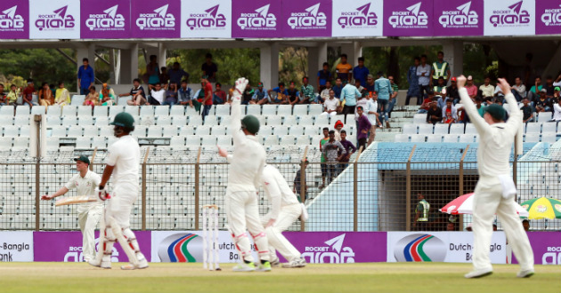 bangladesh lost three wickets in first session of ctg test