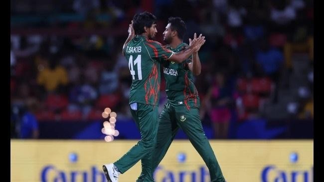 bowler bangladesh top