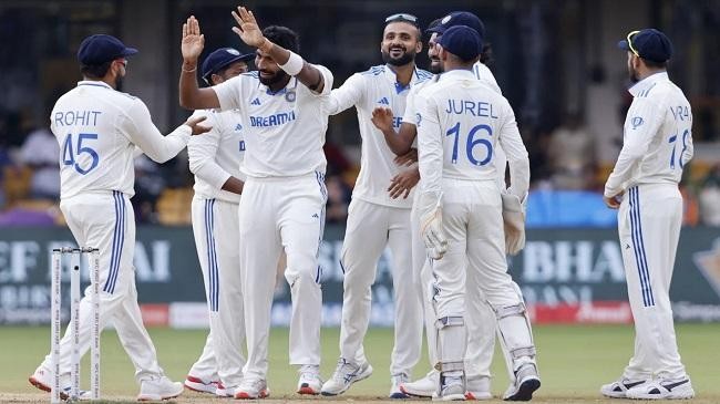 bumrah celebrates after pinning tom latham lbw