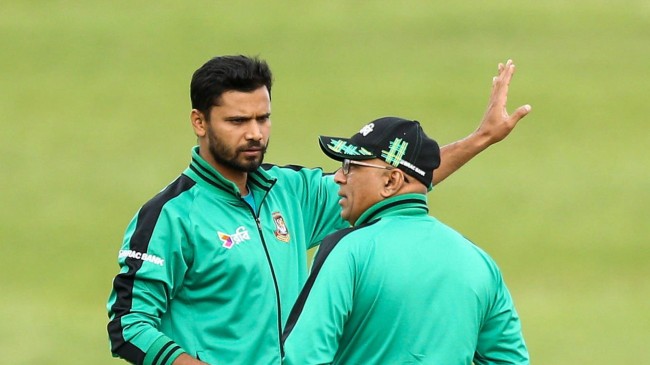 chandika hathurusingha and mashrafe bin mortaza