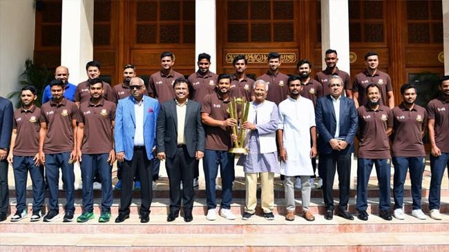 chief adviser meets cricketers