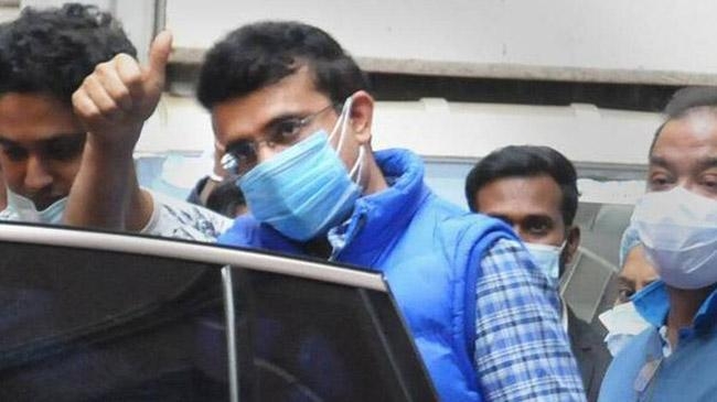 ganguly leaves hospital