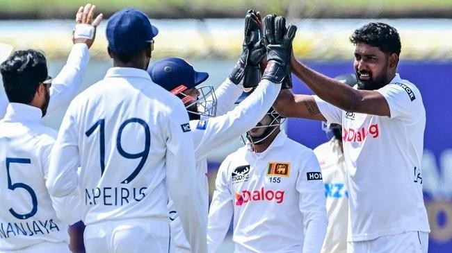 jayasuriya struck early on day