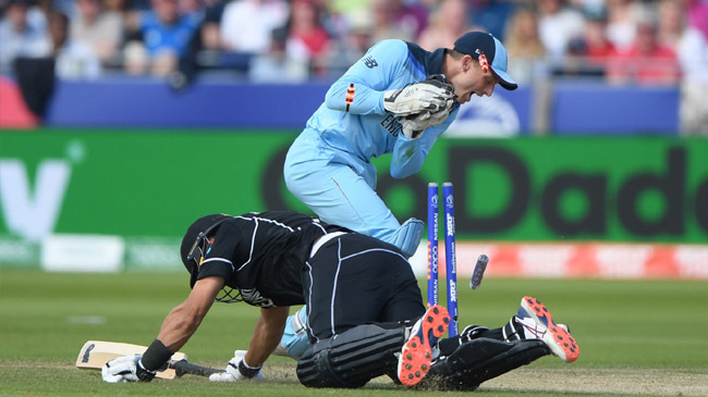 jos buttler destroys the stumps