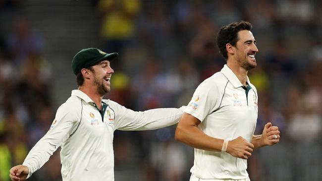 mitchell starc taking wicket