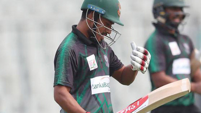 mohammad ashraful scored 76