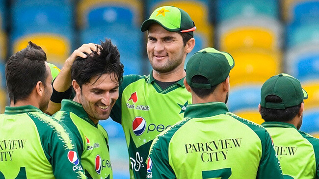 mohammad wasim celebrates after getting chris gayle west indies vs pakistan