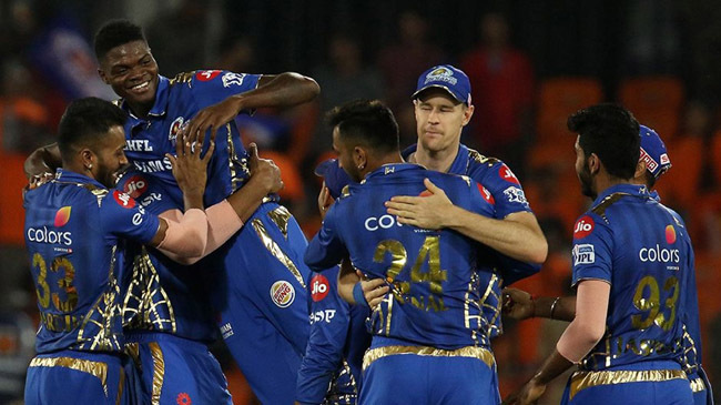 mumbai ndians players celebrates after winning the match 19