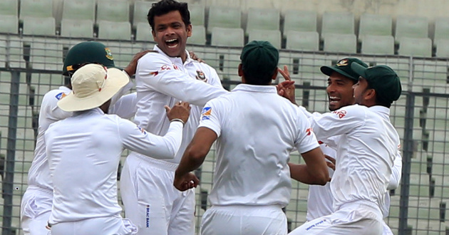 razzak takes four wickets in test come back