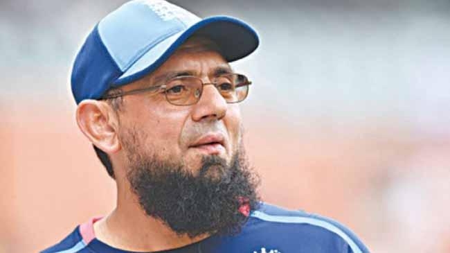 saqlain mushtaq pakistan coach