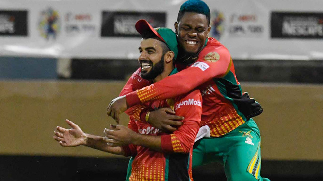 shadab khan shimron hetmyer celebrate