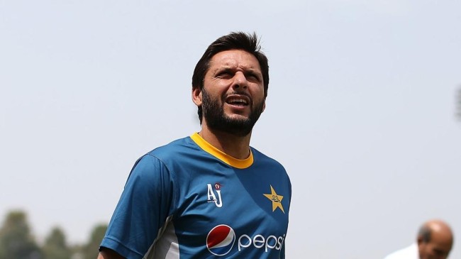 shahid afridi pti photo