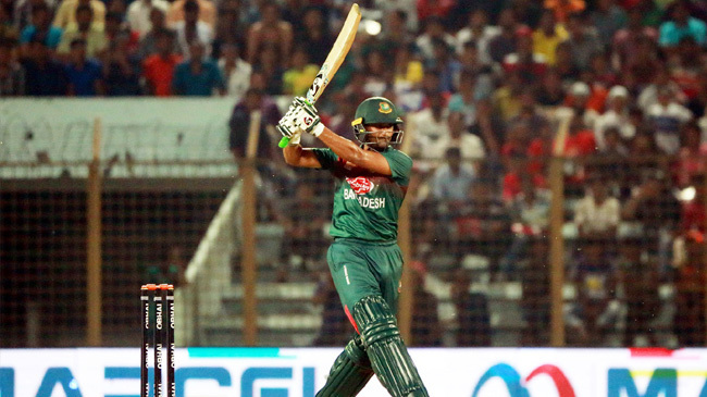 shakib al hasan hits one down the ground