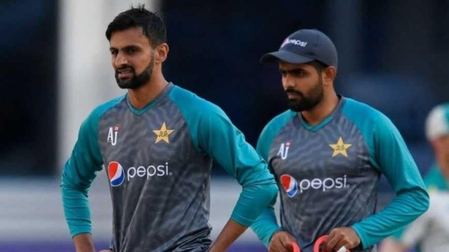 shoaib malik and babar azam