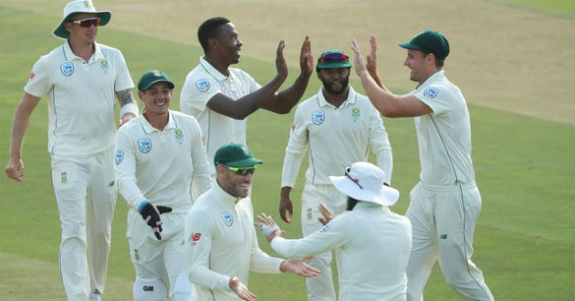 south africa celebrate a wicket 1