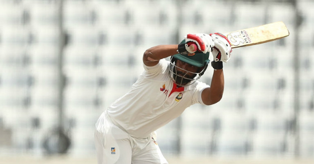 tamim batting at dhaka test against australia