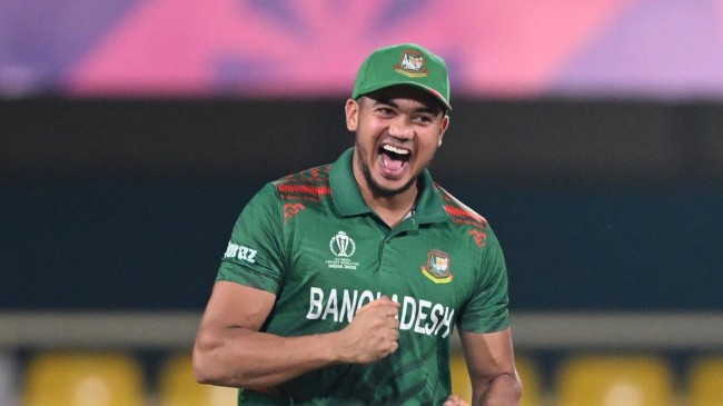 taskin ahmed 16