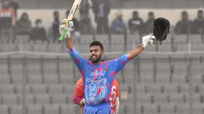 usman khan slammed a 62 ball 123