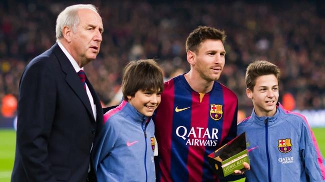 carles riksach with messi