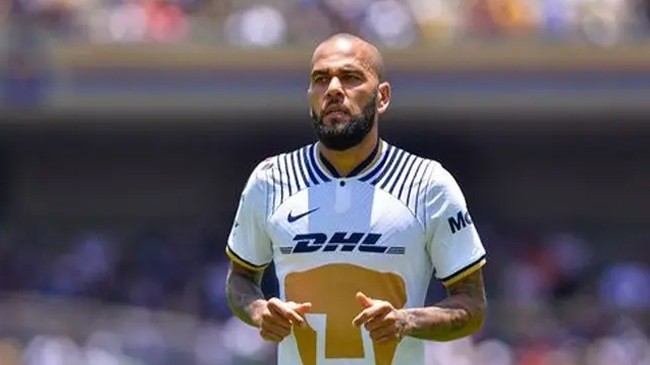 dani alvez pumas