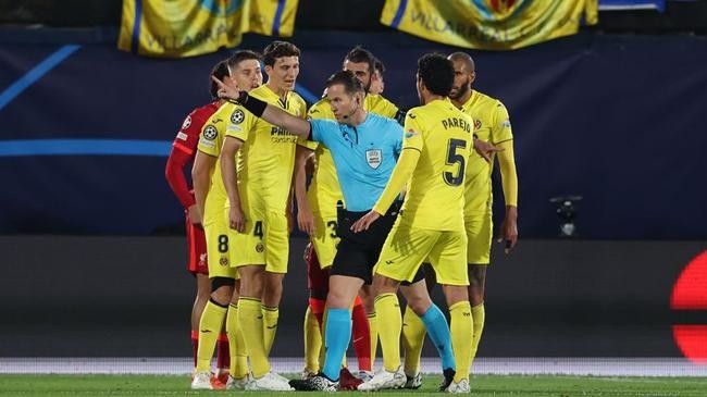 danny makkelie refused give villarreal penalty