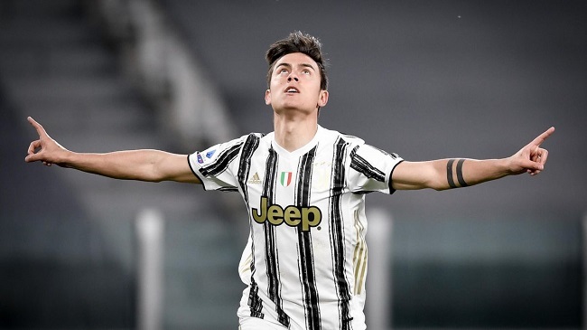 dybala celabrates a goal for juventus