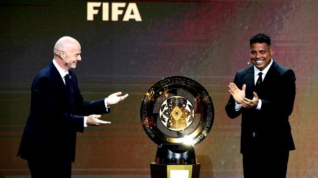 fifa president gianni infantino and ronaldo