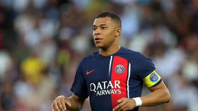 kylian mbappe psg 17