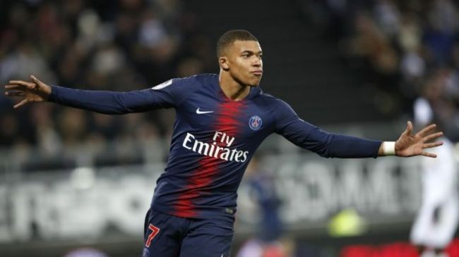 kylian mbappe 4