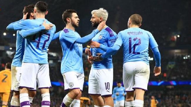 mancity celebrating a goal in league cup