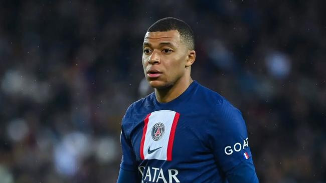 mbappe psg sad 2