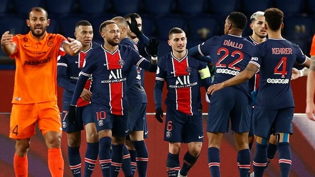 psg celebrating mbappes goal