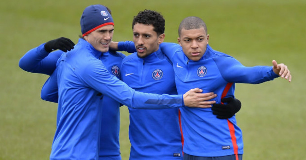 psg setting up before real madrid match at paris