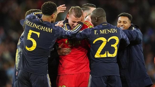 real madrid celebrating with lunin