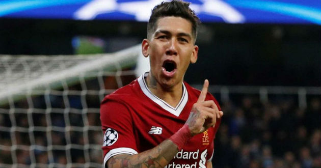 roberto firmino celebrating a goal