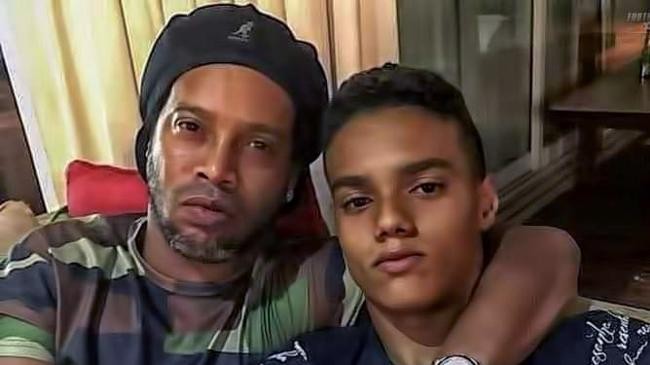 ronaldinho and joao mendes