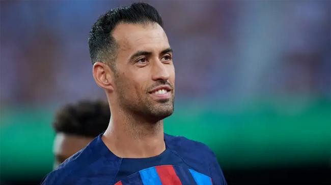 sergio busquets confirms hes leaving barcelona