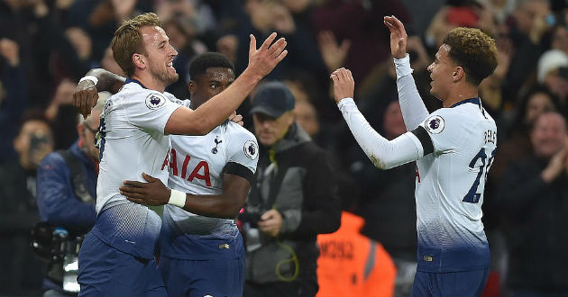 tottenham celebrate a goal