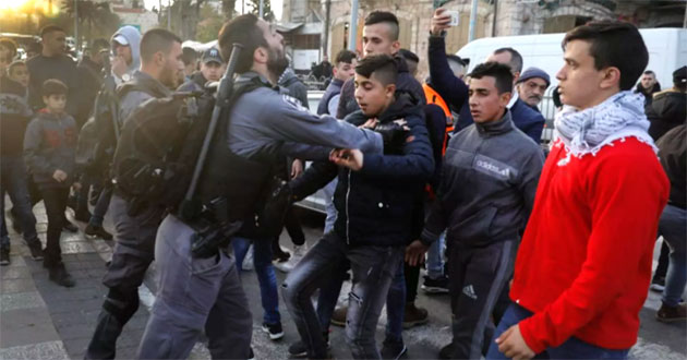 Palestinian protesters israel