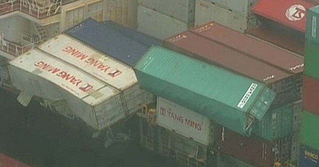 cargo ship drops containers off australia