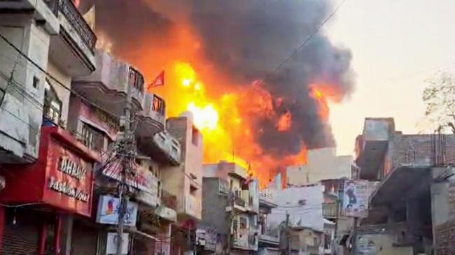 dehli fire