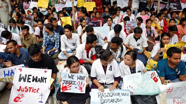 doctors in india protest