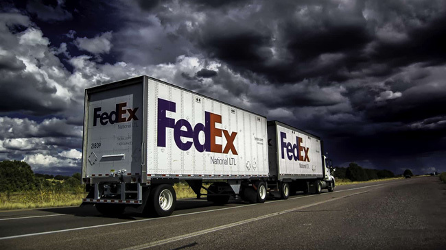 fedex coriur service