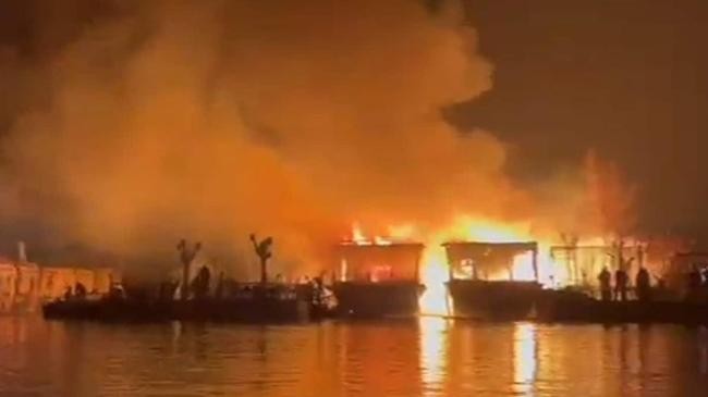 fire in houseboat