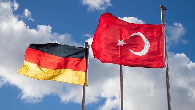 flag turkey and germany