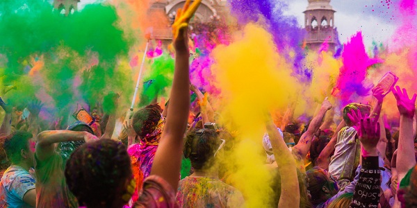 holi in pakistan